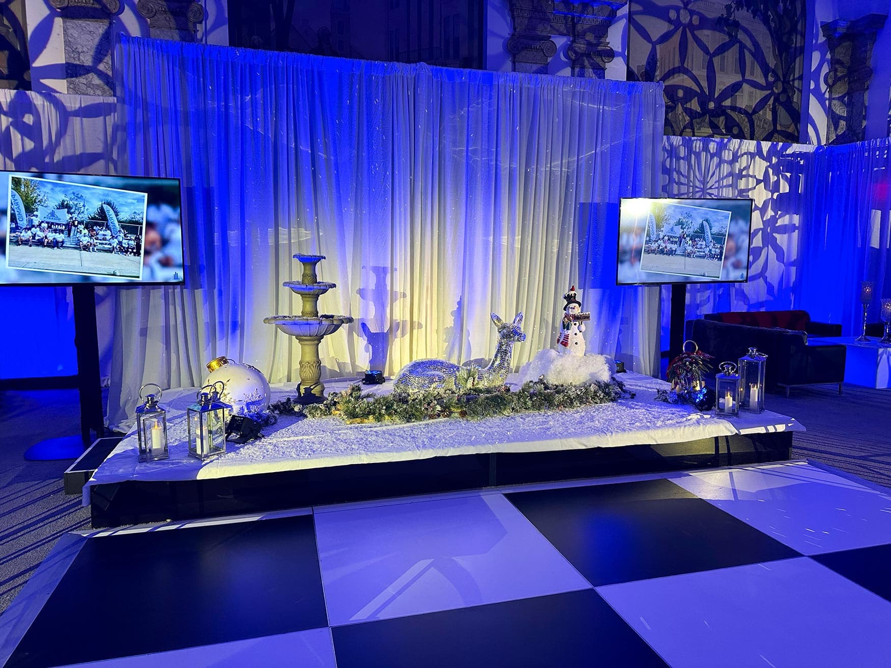 Holiday celebration in the Grand Mezzanine at 48 Wall Street, Financial District NYC